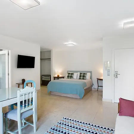 Forum T0 Apartment Funchal (Madeira)